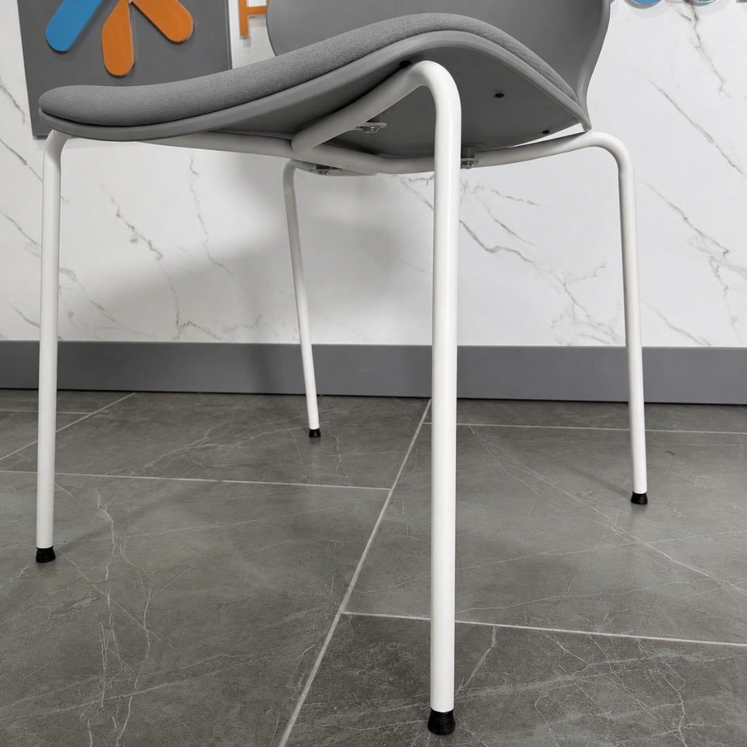 Silla de oficina ergonómica Seren, fija con patas metálicas, color gris 7