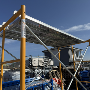 Andamio-movil-transitable-de-acero-1800-L-900-l-2000-h-con-2-diagonales-y-plataforma