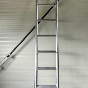 Escalera para andamio de aluminio