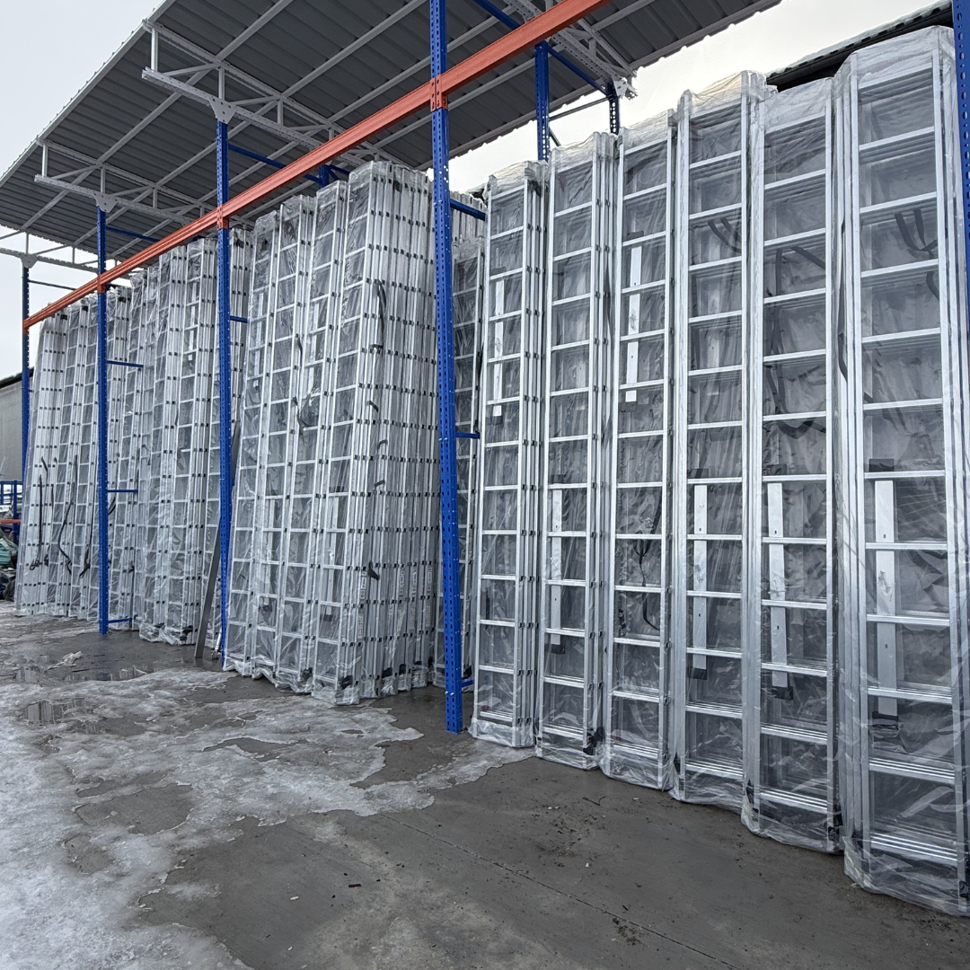 Escalera profesional de aluminio 3 tramos 3 x 14 peldaños 5 Escalera profesional de aluminio 3 tramos 3 x 14 peldaños