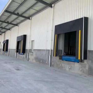 Fuelle de sellado térmico para muelles de carga con marco de aluminio