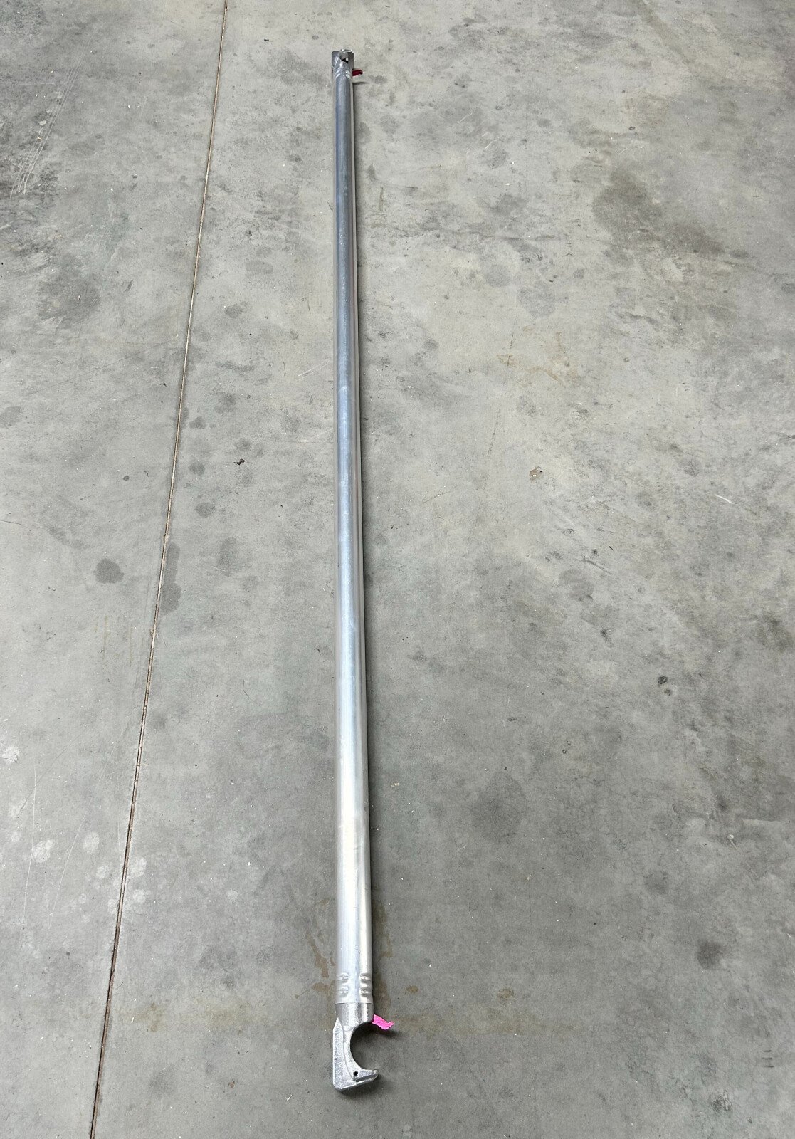 Larguero diagonal aluminio rojo 2283mm Larguero diagonal aluminio rojo 2283mm
