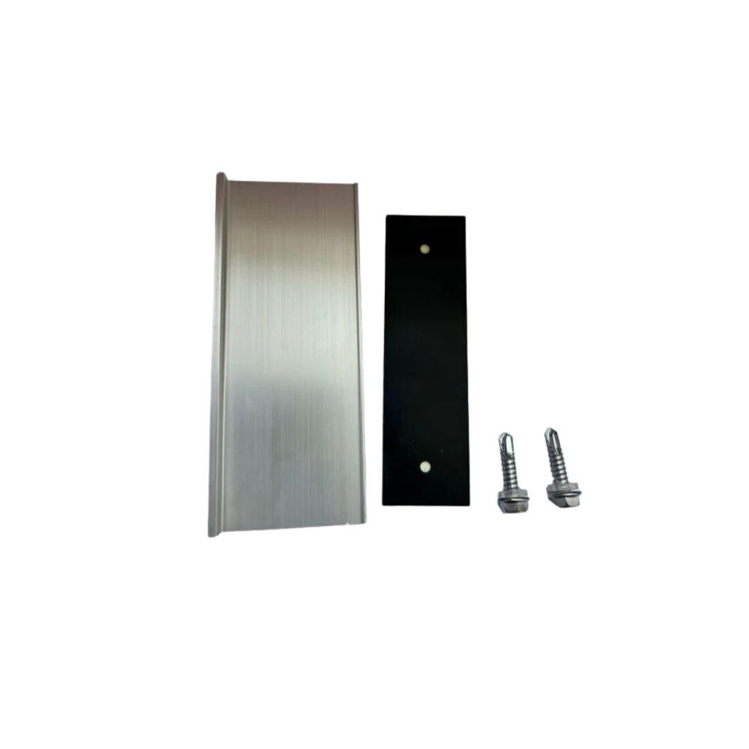 Minicarril 120 mm altura 50 mm con tira protectora de goma y 2 tornillos autoperforantes Minicarril 120 mm altura 50 mm con tira protectora de goma y 2 tornillos autoperforantes