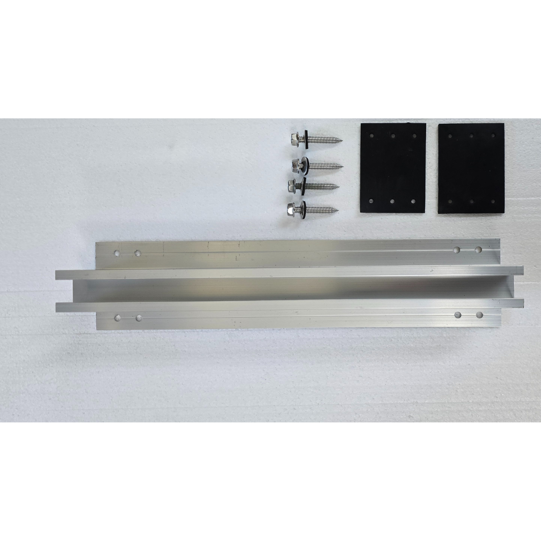 Minicarril de 340 mm 60 mm de altura con dos tiras de protección de goma y 4 tornillos autoperforantes 1 Minicarril de 340 mm 60 mm de altura con dos tiras de protección de goma y 4 tornillos autoperforantes