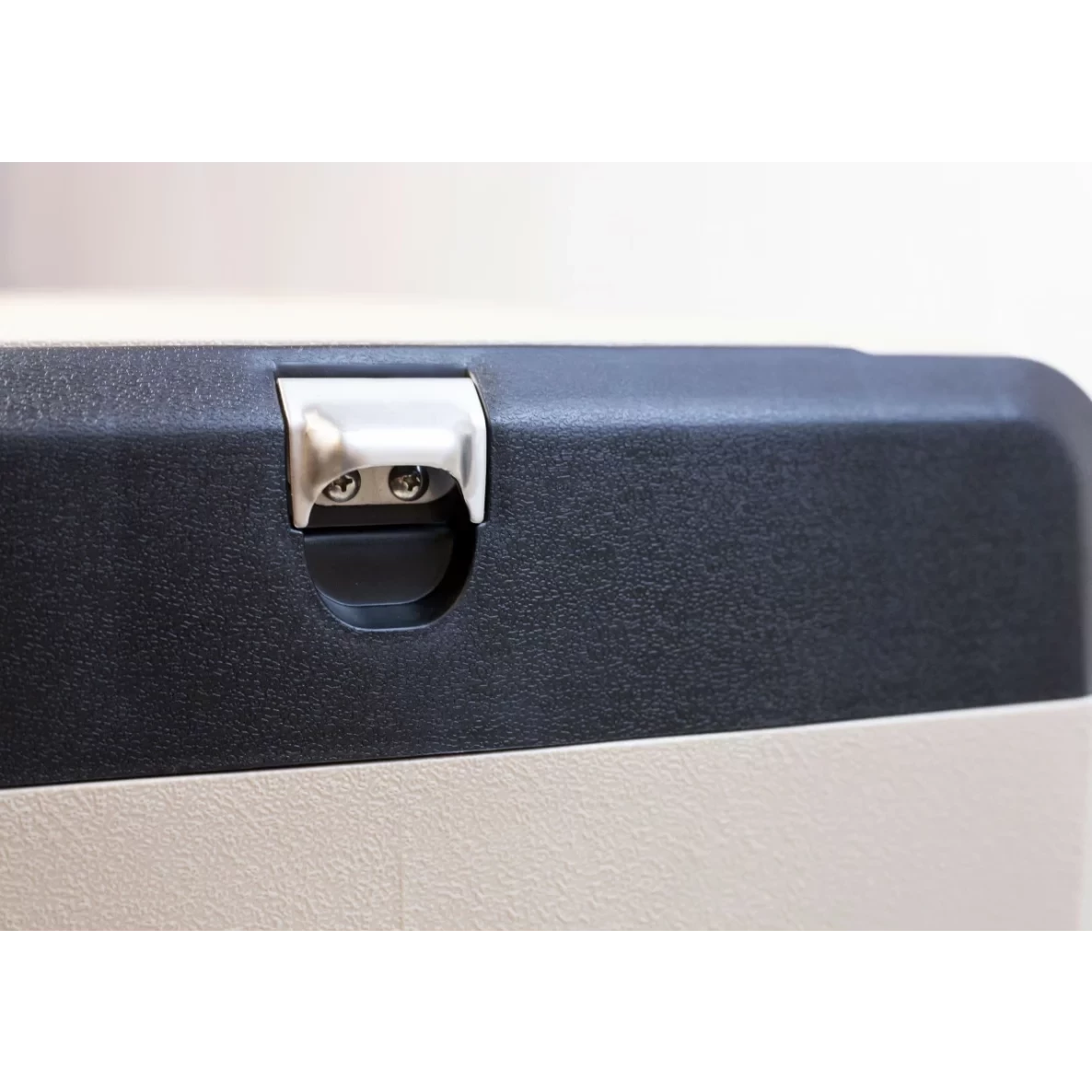 Nevera para coche con compresor smartcooler con bluetooth ruedas y doble zona de refrigeración 3 Nevera para coche con compresor smartcooler con bluetooth ruedas y doble zona de refrigeración