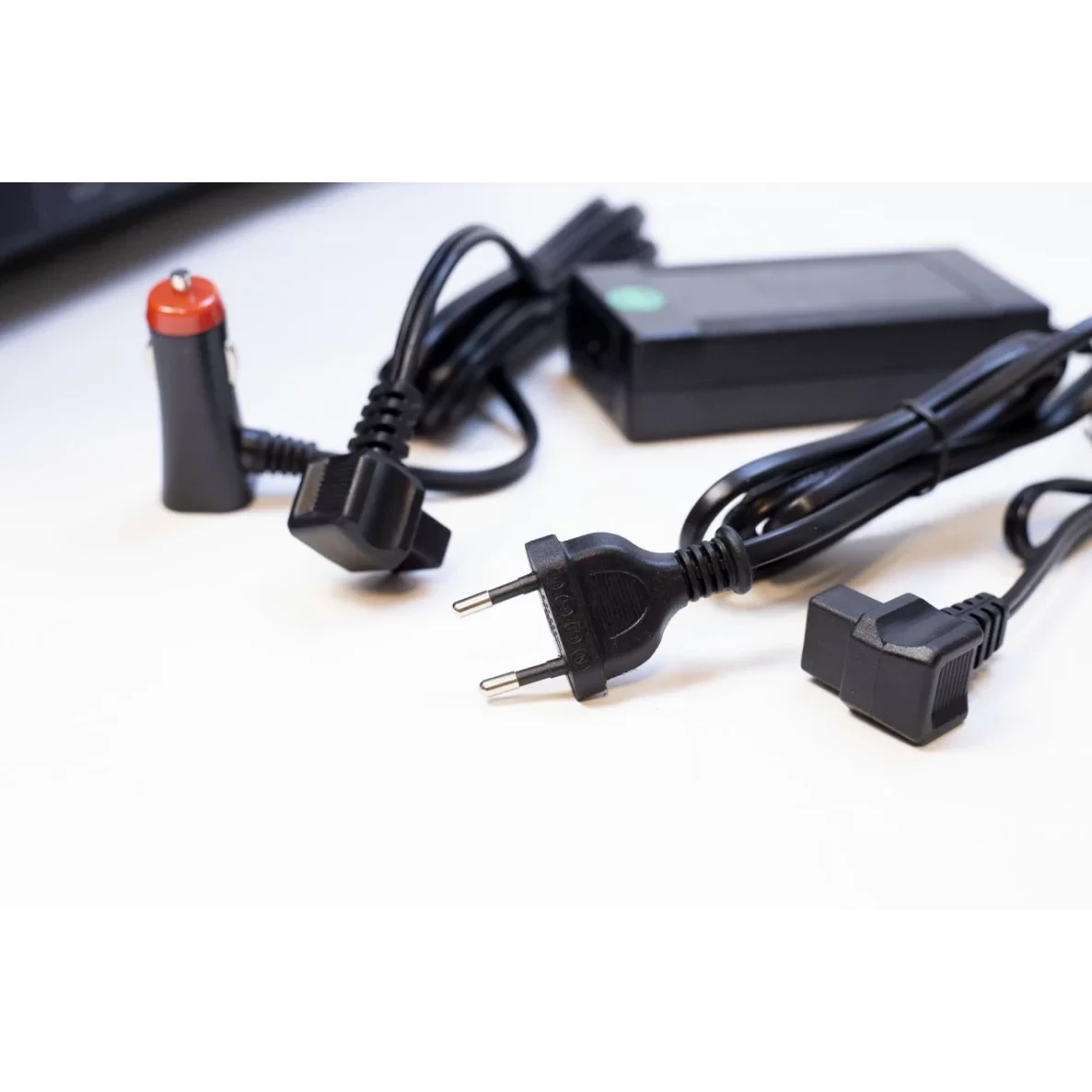 Nevera para coche con compresor smartcooler con bluetooth ruedas y doble zona de refrigeración 4 Nevera para coche con compresor smartcooler con bluetooth ruedas y doble zona de refrigeración