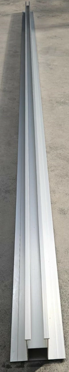 Riel de aluminio del sistema EV 2400 1