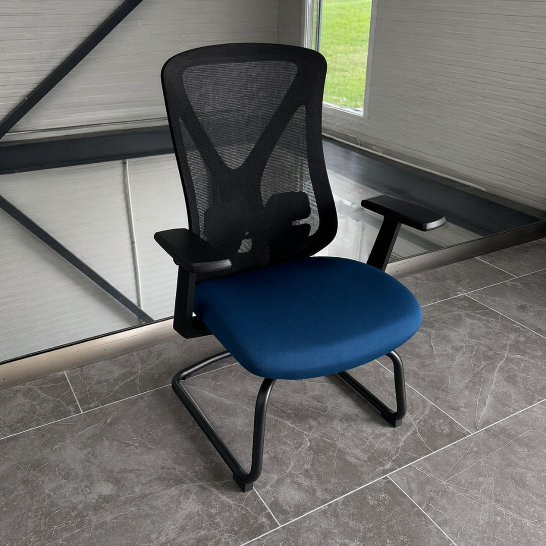 Silla de oficina ergonómica con respaldo de malla brazos fijos y estructura de acero – W550D615H1040 mm 2 Silla de oficina ergonómica con respaldo de malla brazos fijos y estructura de acero – W550D615H1040 mm