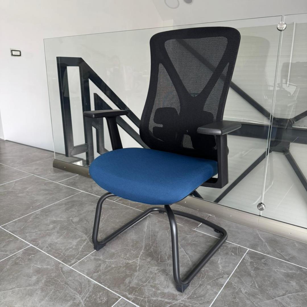Silla de oficina ergonómica con respaldo de malla brazos fijos y estructura de acero – W550D615H1040 mm 3 Silla de oficina ergonómica con respaldo de malla brazos fijos y estructura de acero – W550D615H1040 mm