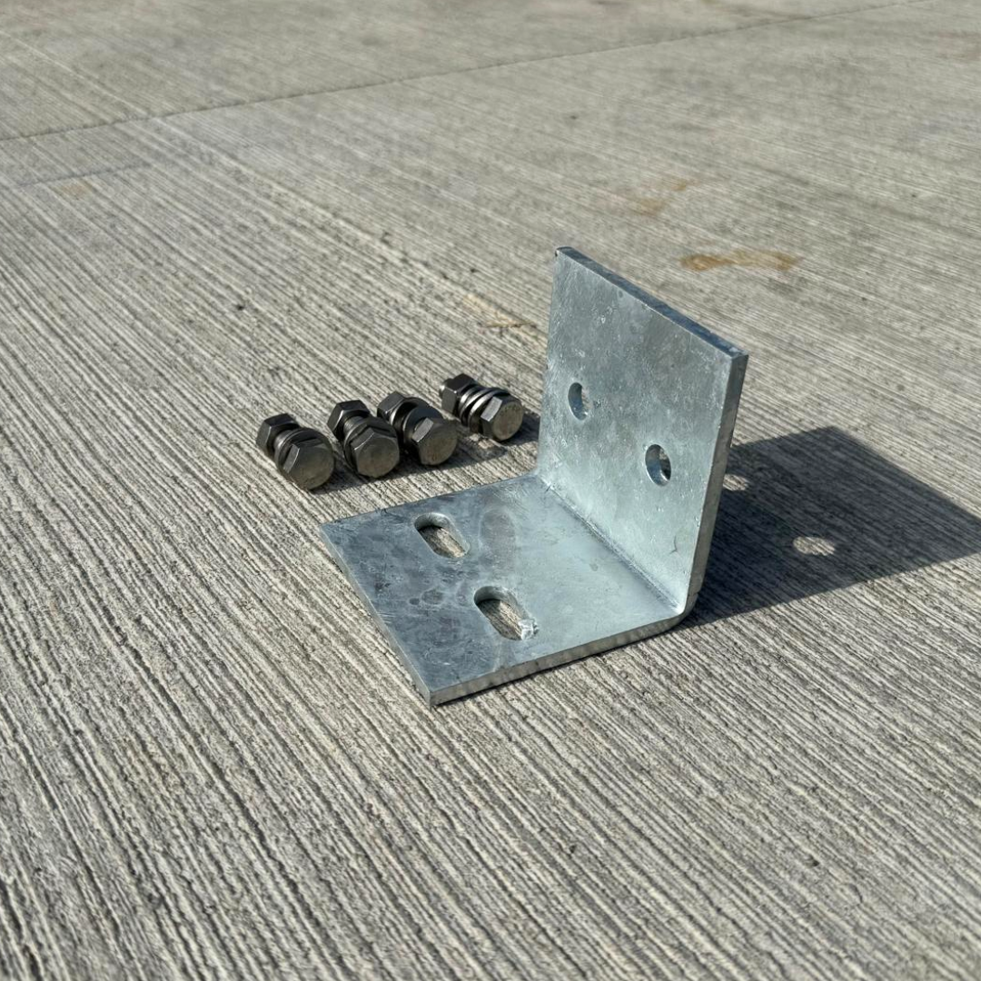 Abrazaderas metálicas galvanizadas para rieles de carport 1