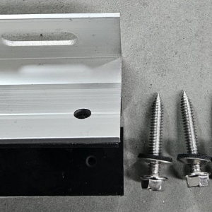 Abrazadera para panel sandwich 75 mm +EPDM+4 tornillos autoperforantes