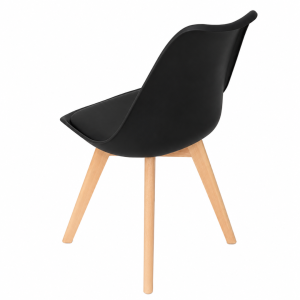 Silla Sydney de cuero ecológico negro patas de madera dimensiones 48x50x82 cm