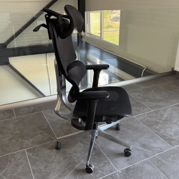 Silla ergonómica Ergo Breeze con reposacabezas 4D y mecanismo sincronizado – W720×D665×H1200-1260mm, negro3