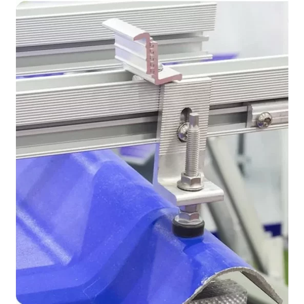 Soporte L + Tuerca D para fijación de paneles fotovoltaicos en tejado de chapa2